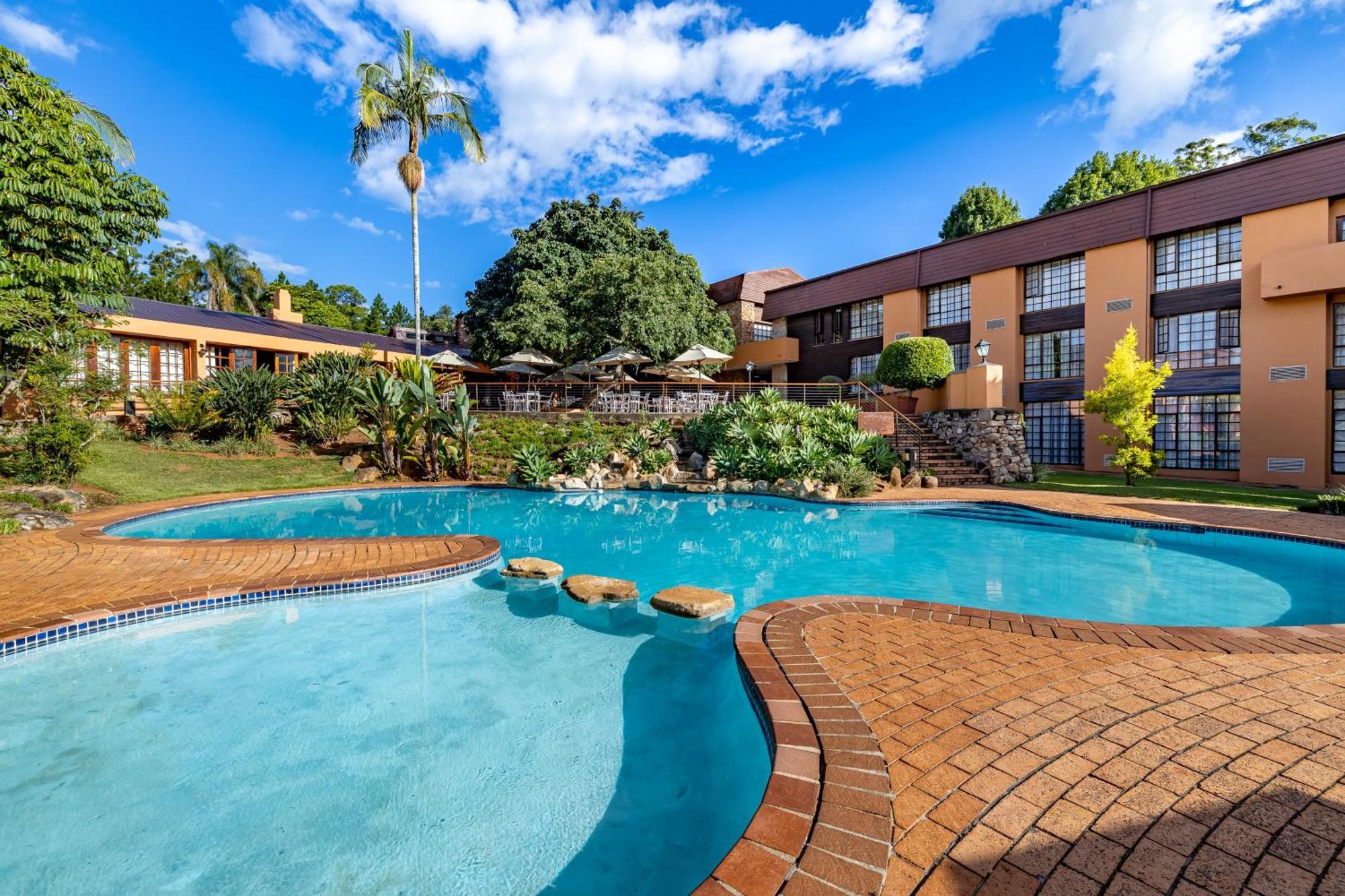 African Sky Hotels - Pine Lake Inn ไวท์ริเวอร์ ภายนอก รูปภาพ