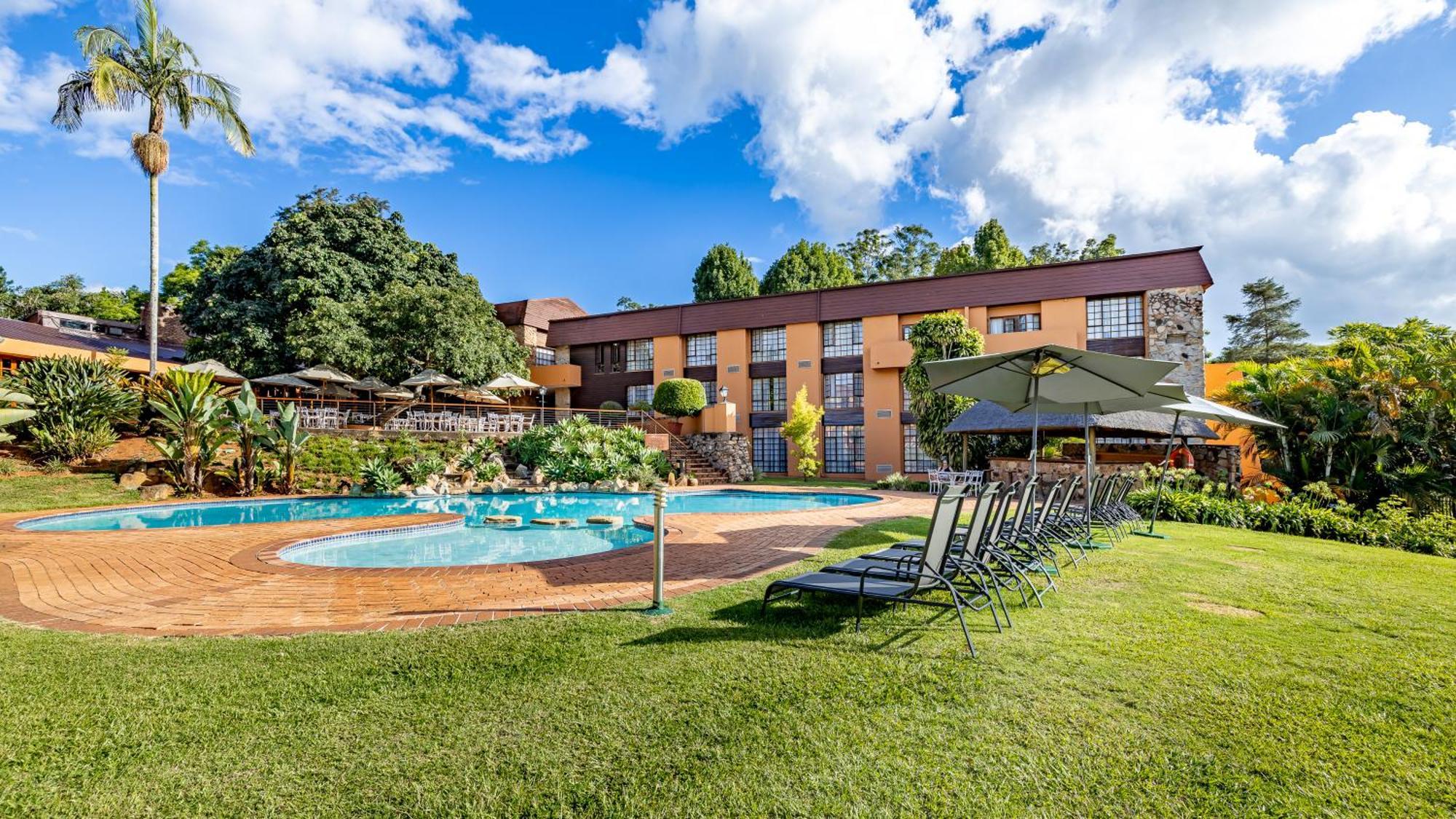 African Sky Hotels - Pine Lake Inn ไวท์ริเวอร์ ภายนอก รูปภาพ