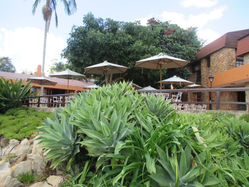 African Sky Hotels - Pine Lake Inn ไวท์ริเวอร์ ภายนอก รูปภาพ